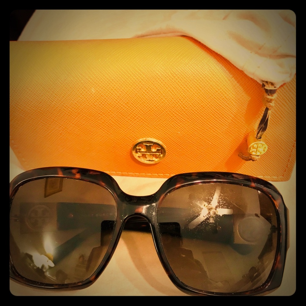 Tory Burch Polarized  sunglasses